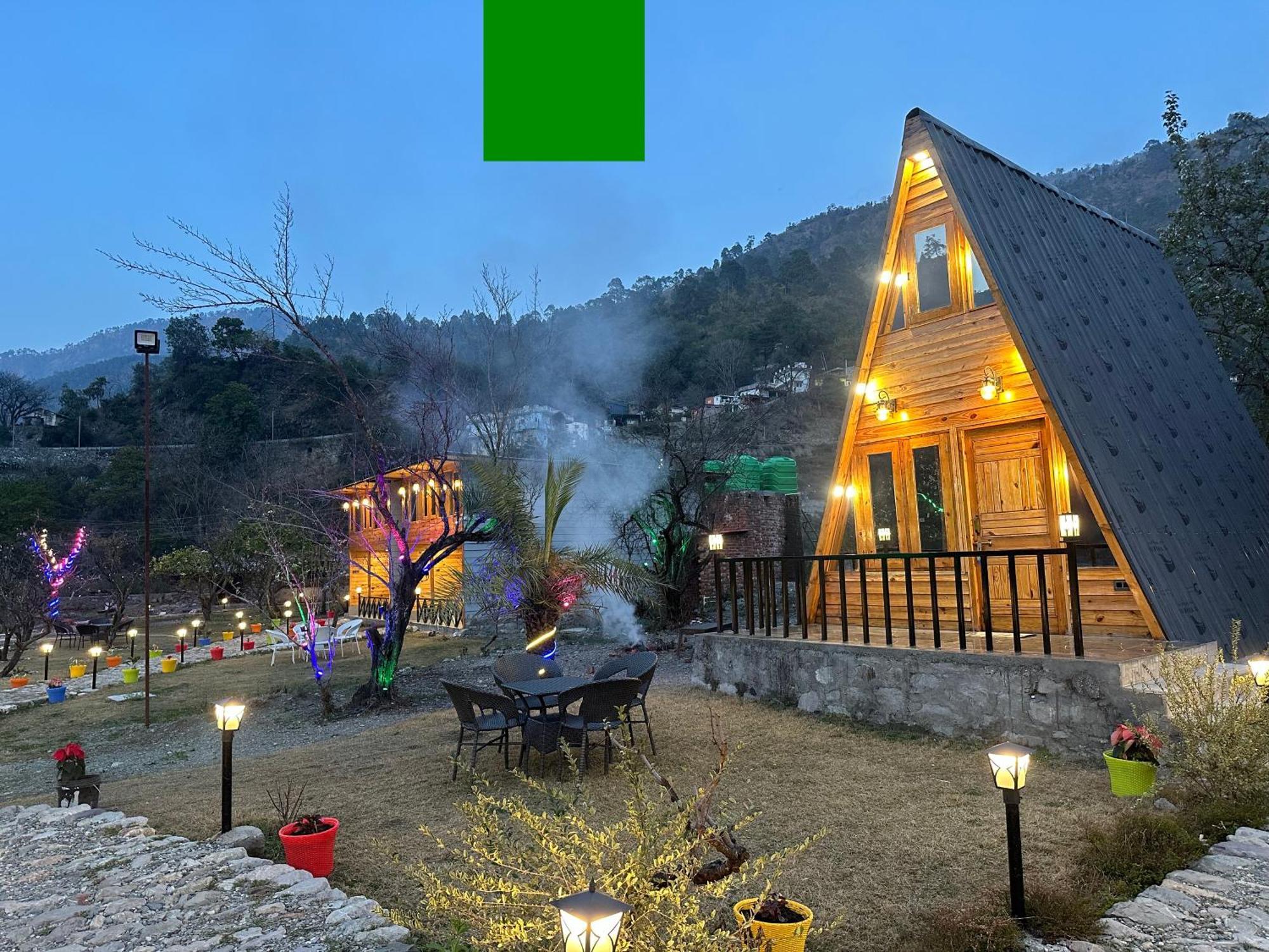 Cabana Riverside Resort - Kainchi Dham Nainital Eksteriør billede